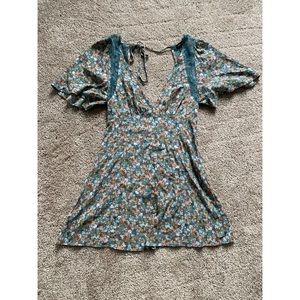 COTTON CANDY LA Open Back Floral Dress